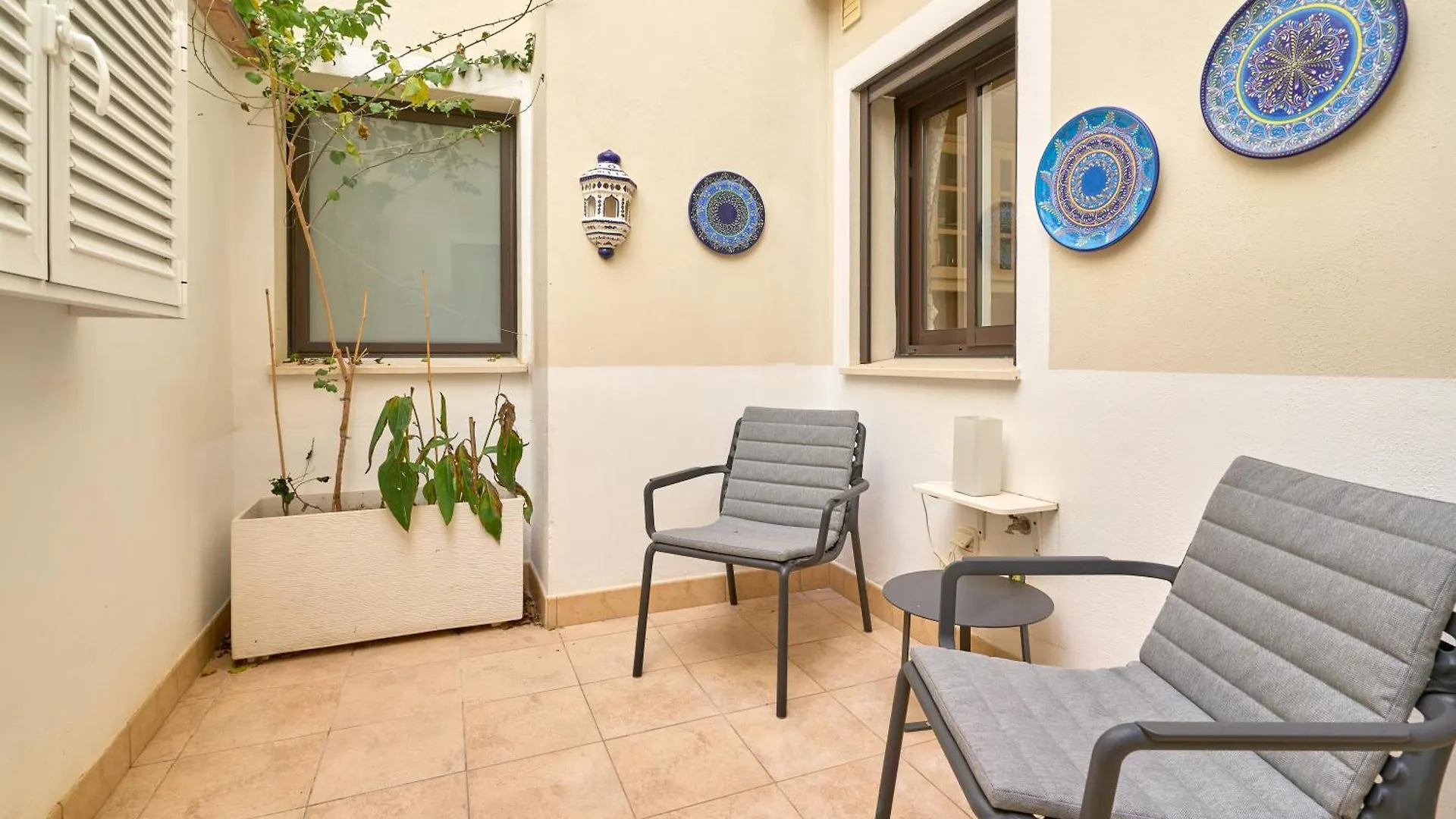Jeanna B Daire Nerja İspanya